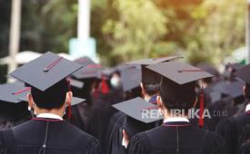 Ilustrasi mahasiswa berkontribusi bagi masyarakat.