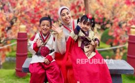 Liburan bisa jadi pengalaman baru bagi anak untuk mengenal lingkungan di luar rumah.