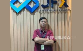 Mahasiswa Program Studi (Prodi) Sistem dan Teknologi Informasi (STI) Cyber University, Ignatius Lucky.