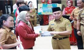 Peringati HPN, Gubernur Sugianto Launching Program 1.000 Rumah Guru Berkah DP 0 Persen