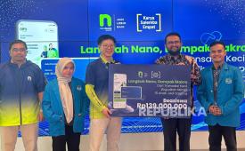 Nanobank Syariah menyalurkan beasiswa melalui fitur auto donation.