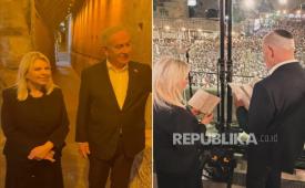 Netanyahu dan istri mendokumentasikan  keikutsertaannya dalam ritual yang disebut doa Selichot Yahudi di Tembok al-Buraq.