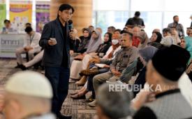 Pengurus Pusat MES sekaligus Bendahara Badan Pelaksana Harian DSN MUI M. Gunawan Yasni memberikan paparannya dalam acara Muamalah Executive Class di Muamalat Tower, Jakarta, Sabtu (8/3/2025). 