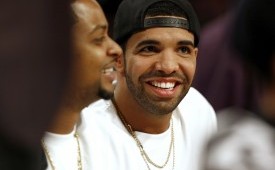 Rapper Drake. Drake menjadi menjadi musisi pertama yang berhasil menempatkan tiga album sekaligus di posisi tiga besar tangga lagu Billboard 200 dalam waktu bersamaan.