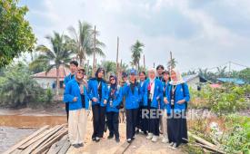 Perjalanan menuju lokasi pengabdian menjadi bagian dari proses mahasiswa untuk memahami kondisi wilayah yang menjadi tempat mereka menjalankan program BSI Expplore.