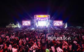 PRIMARIA FEST Bekasi 2026 yang digelar pada Sabtu (21/8/2026). Sederet musisi mewarnai panggung, di antaranya NDX A.K.A, Tenxi, Juan Reza, Om Abidin, dan Pemandu Karaoke Sedih.