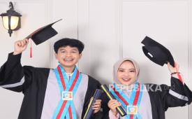 Prodi Teknologi Informasi Cyber University memiliki visi menjadi program studi unggul yang menghasilkan lulusan berkualitas dan mampu membangun infrastruktur teknologi informasi berbasis AI untuk mendukung digitalisasi keuangan.