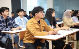 Program Studi Sistem dan Teknologi Informasi Cyber University hadir dengan visi menjadi program studi unggul yang menghasilkan lulusan berkualitas dan mampu mengembangkan solusi keamanan serta infrastruktur digital berbasis teknologi informasi, terutama untuk mendukung transformasi keuangan digital.