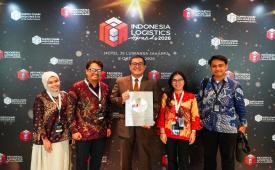 PT ASDP Indonesia Ferry (Persero) meraih penghargaan Integrated Maritime Logistics Connectivity of the Year pada Indonesia Logistics Awards 2026.