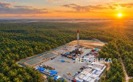 PT Pertamina Hulu Energi Lepas Pantai Bunyu (PHE LPB) memulai pengeboran eksplorasi Sumur Tingkilan-001 di Desa Mangkupadi, Kecamatan Tanjung Palas Timur, Kabupaten Bulungan, Kalimantan Utara, pada 2 Oktober 2026.
