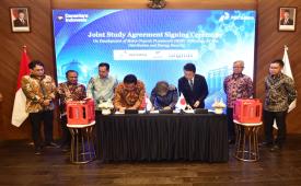 PT Pertamina (Persero), perusahaan energi nasional milik negara, menjalin kerja sama studi dengan Yachiyo Engineering Co, Ltd dan Atomis Inc untuk mengkaji potensi teknologi penyimpanan dan distribusi gas berbasis Metal-Organic Frameworks (MOF). 