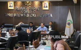 Rapat kerja Komisi C DPRD DKI Jakarta.