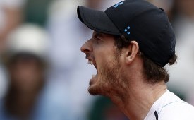 Reaksi Andy Murray pada laga semifinal Prancis Terbuka, di Roland Garros, Paris, Jumat (9/6).
