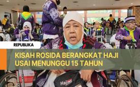 Rosida, jamaah haji asal Jakarta tengah bersiap diberangkatkan menuju Tanah Suci untuk melaksanakan haji.