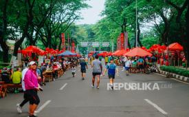 SCBD Weekland adalah ruang kuliner dan hiburan yang menghadirkan lebih dari 60 pelaku Usaha Mikro, Kecil, dan Menengah (UMKM).
