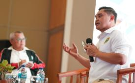 Sekjen PP PBSI Komjen Pol Fadil Imran dalam Rapat Kerja Nasional PWI Pusat 2024 yang digelar di Candi Bentar Hall, Putri Duyung Resort, Ancol, Jakarta Utara, Sabtu (17/2/2024). 
