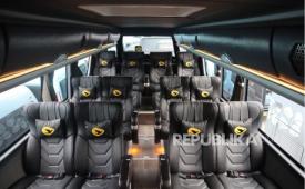 Suasana di dalam bus Cititrans kelas premium.