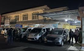 Suasana di Rumah Sakit Sumber Sentosa, Kecamatan Tumpang, Kabupaten Malang, Jawa Timur yang, Senin (13/5/2024) malam WIB, yang menjadi tempat evakuasi korban kecelakaan di jalan akses menuju Gunung Bromo.    
