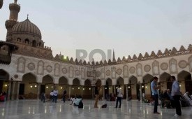  Suasana Masjid Al-Azhar yang terletak di kawasan Universitas Al-Azhar di Kairo, Mesir.  