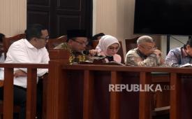 Suasana sidang praperadilan eks Menag Yaqut di Pengadilan Negeri Jakarta Selatan pada Selasa (3/3/2026). Yaqut keberatan atas penetapannya sebagai tersangka kasus kuota haji
