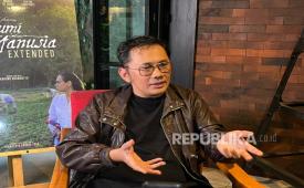 Sutradara Hanung Bramantyo. 