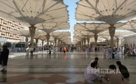 Tenda di Masjid Nabawi  Kota Madinah 