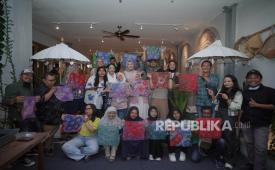 Tokopedia dan TikTok Shop menggelar seminar #JualanNyaman di Kalluna Cafe Yogyakarta, Rabu (24/9/2025). Acara ini mengedukasi pelaku UMKM batik tentang pentingnya perlindungan Kekayaan Intelektual (KI). 