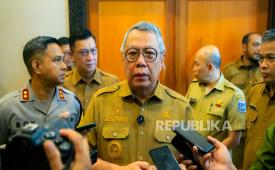 Wali Kota Tangerang Selatan Benyamin Davni