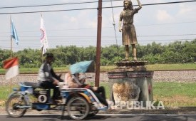 Pj Gubernur Jatim Janjikan Bangun Taman Monumen Marsinah