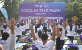 Yoga in the Park 2024, disambut antusias warga Bandung