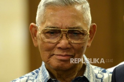 Innalillahi wa Inna Ilaihi Rajiun, Wapres ke-6 RI Try Sutrisno Wafat