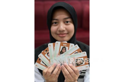 Jamaah Haji DIY Diminta Jaga Kartu Nusuk Selama di Saudi, tanpa Nusuk Aktivitas Haji akan Terganggu