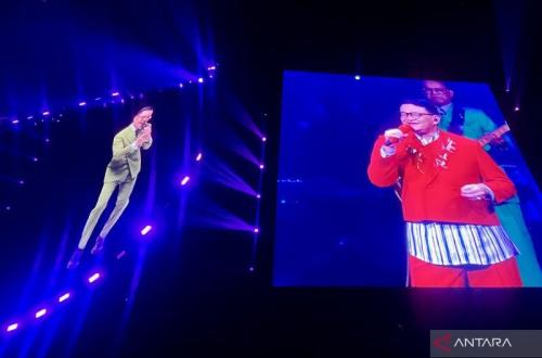 Momen Haru Kahitna Hadirkan Carlo Saba Secara Virtual di Konser 40 Tahun