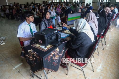 Swasta Merasa tidak Pernah Dilibatkan, SPMB 2026 di Jabar Dinilai Rumit dan Kacau