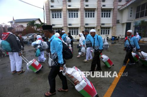 Legislator Minta Pemerintah Mitigasi Keuangan Haji Sebelum Naikkan Beban dan Evaluasi Total Bipih