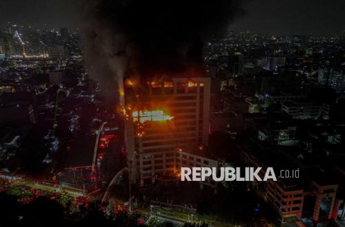 Penampakan Kebakaran yang Melanda Gedung Bapenda DKI Jakarta