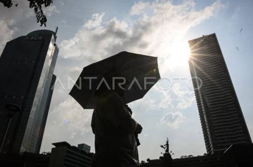 Prakiraan Cuaca DKI Jakarta Senin Ini: Cerah hingga Berawan