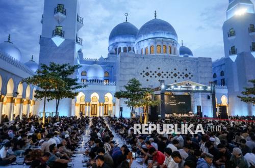Ramadhan 1447 Hijriah: Inisiatif Pemerintah dan Masjid di Berbagai Daerah Indonesia