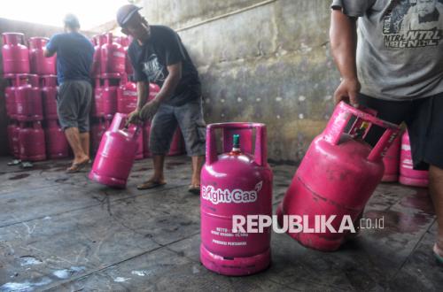 Harga LPG Nonsubsidi Naik, Tabung 12 Kg Tembus Rp228.000