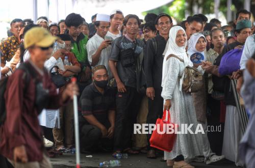 Presiden Prabowo Gelar Open House Idul Fitri di Istana, Ribuan Warga Mengantre