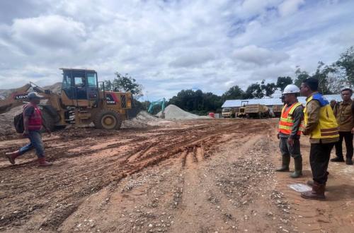 Pemprov Kalbar Prioritaskan Perbaikan Jalan Rusak Berat