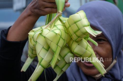 Bahaya 'Balas Dendam' Makan Saat Lebaran, Lambung Bisa Kewalahan