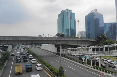 BMKG: Cuaca Jakarta Berawan dari Siang hingga Malam Hari