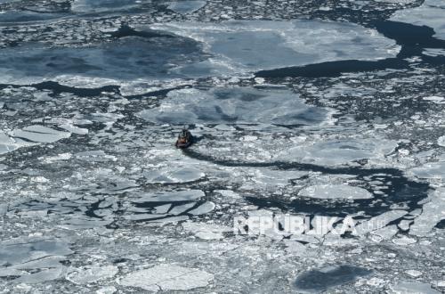Sungai Hudson Membeku saat Cuaca Dingin Ekstrem Landa New York