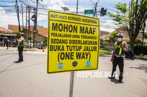 Polisi Berlakukan Sistem Satu Arah dan Buka Tutup di Jalur Wisata Lembang
