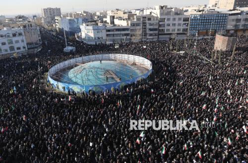 Eks Wamenlu Bertanya-tanya Mengapa Indonesia tak Ucapkan Belasungkawa Atas Meninggalnya Khamenei?