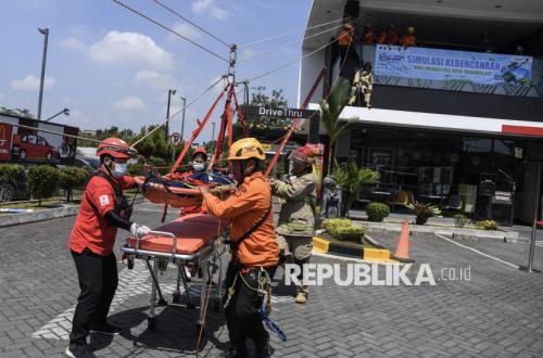 Simulasi Bencana, BPBD Tasikmalaya Latih Evakuasi Disabilitas