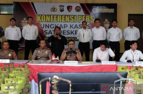 Polresta Sidoarjo Tangkap Dua Pelaku Pengoplosan LPG Nonsubsidi