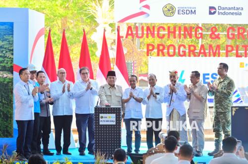 Peluncuran PLTS 100 GWp Disebut Momentum Percepat Transisi Energi Nasional