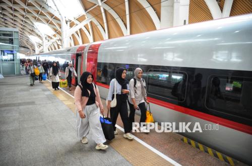 Perluas Pemakaian EBT, KCIC Gunakan Biodiesel untuk Kereta Perawatan